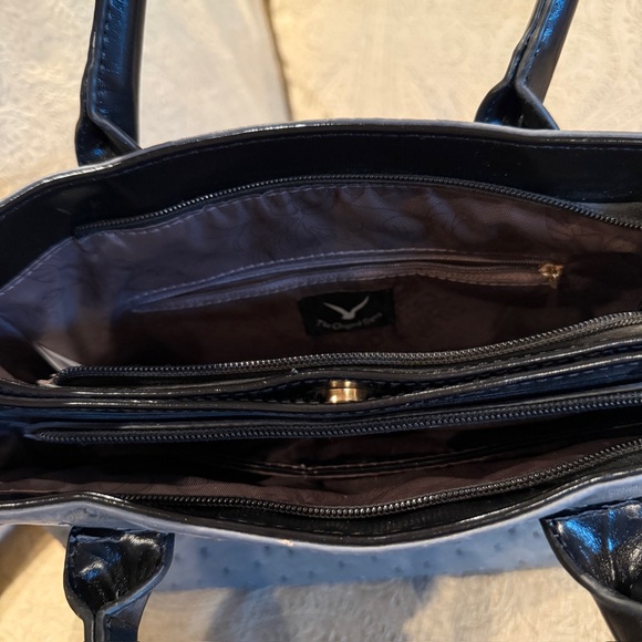 Chic Black and Gray Ostrich Textured Women's Satchel - Picture 6 of 8